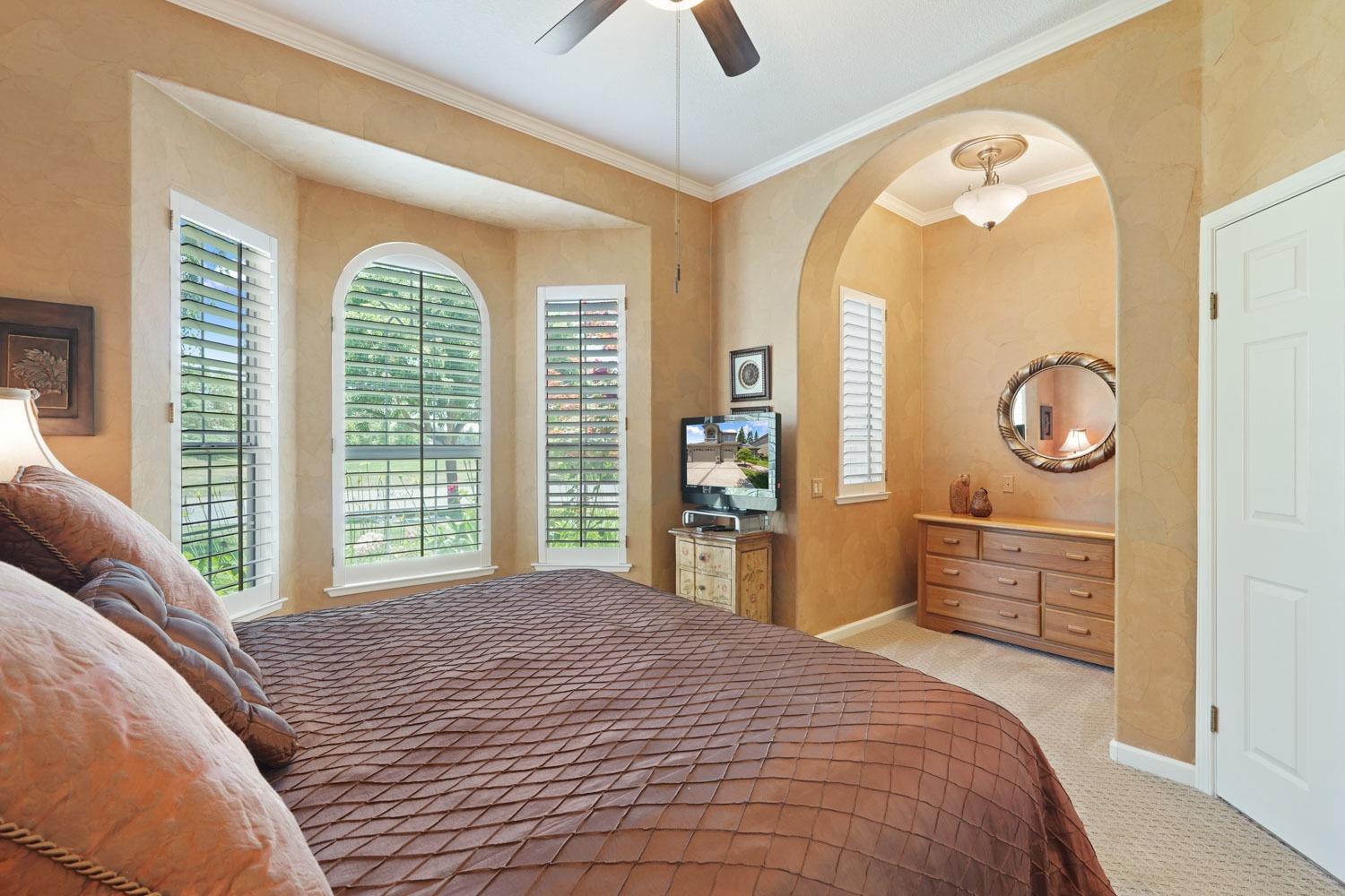 3441 Gleneagles Drive