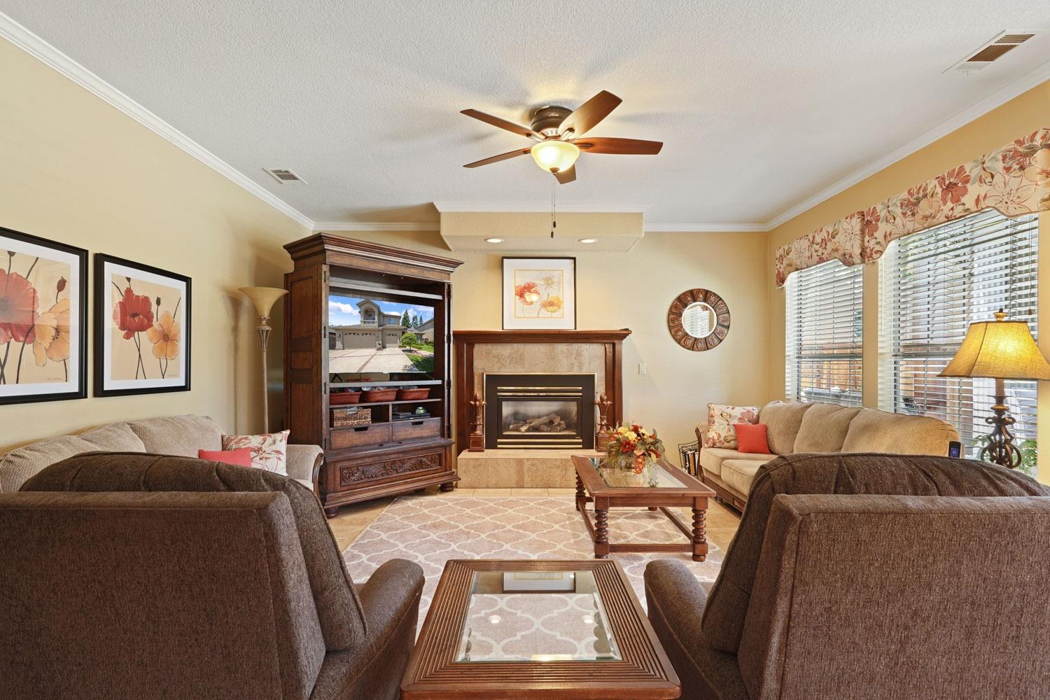 3441 Gleneagles Drive