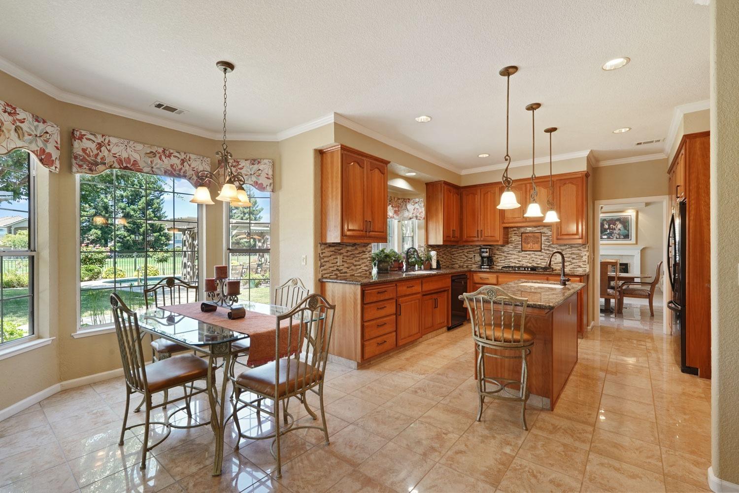 3441 Gleneagles Drive