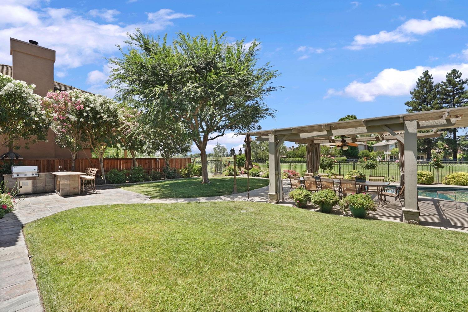 3441 Gleneagles Drive