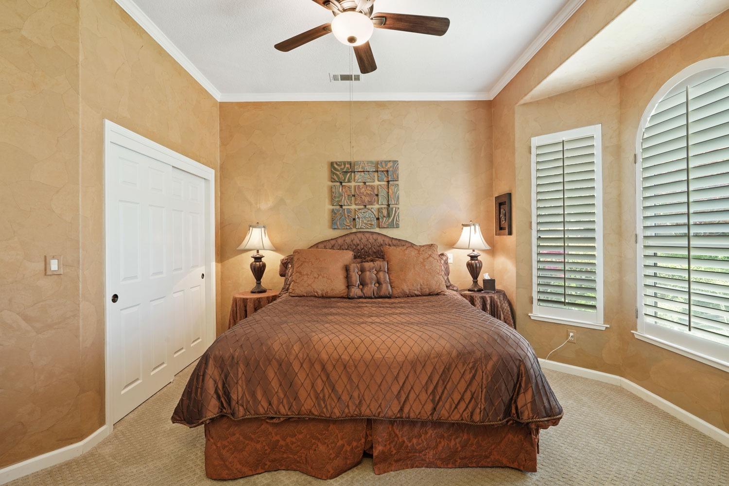 3441 Gleneagles Drive