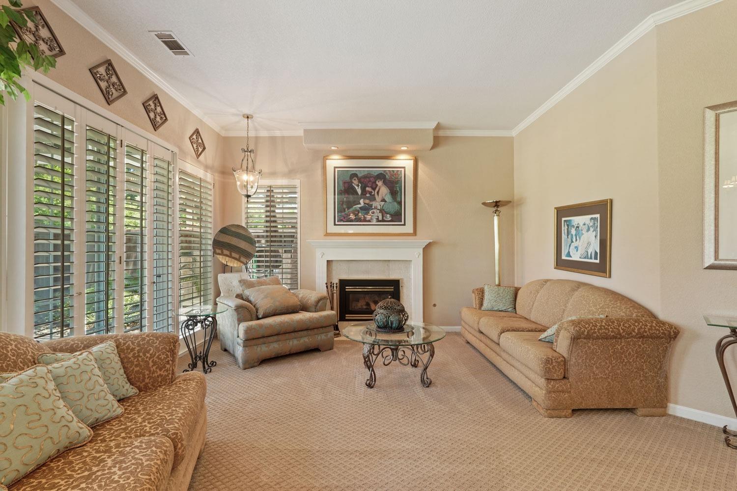 3441 Gleneagles Drive