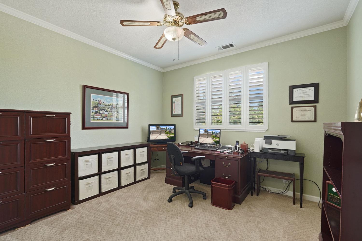 3441 Gleneagles Drive