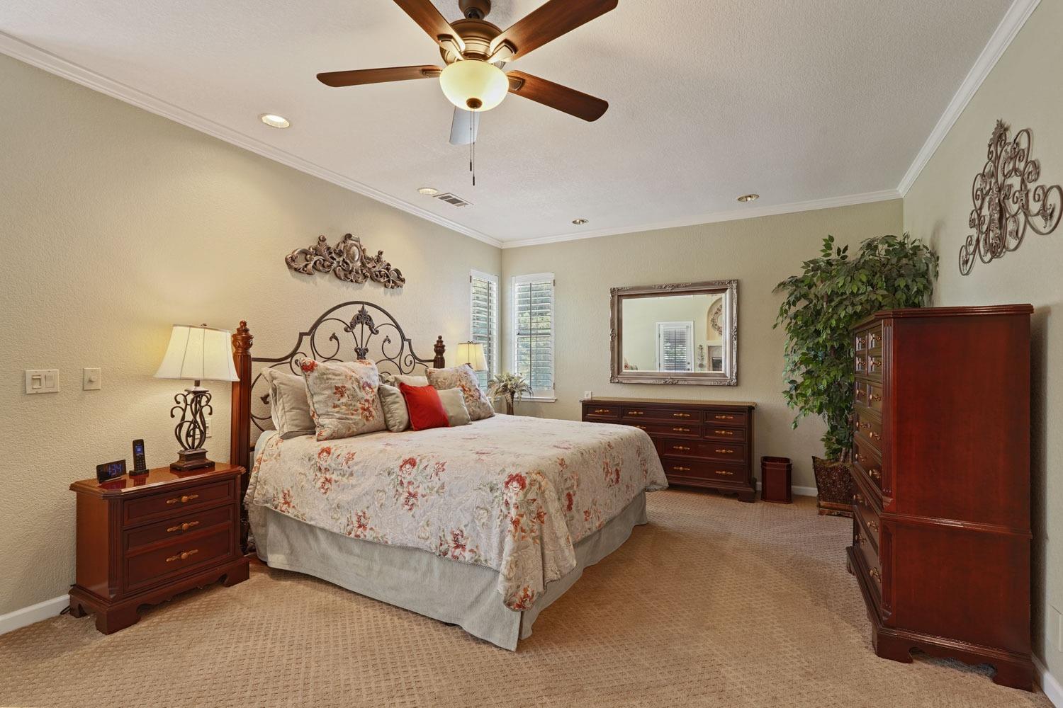 3441 Gleneagles Drive