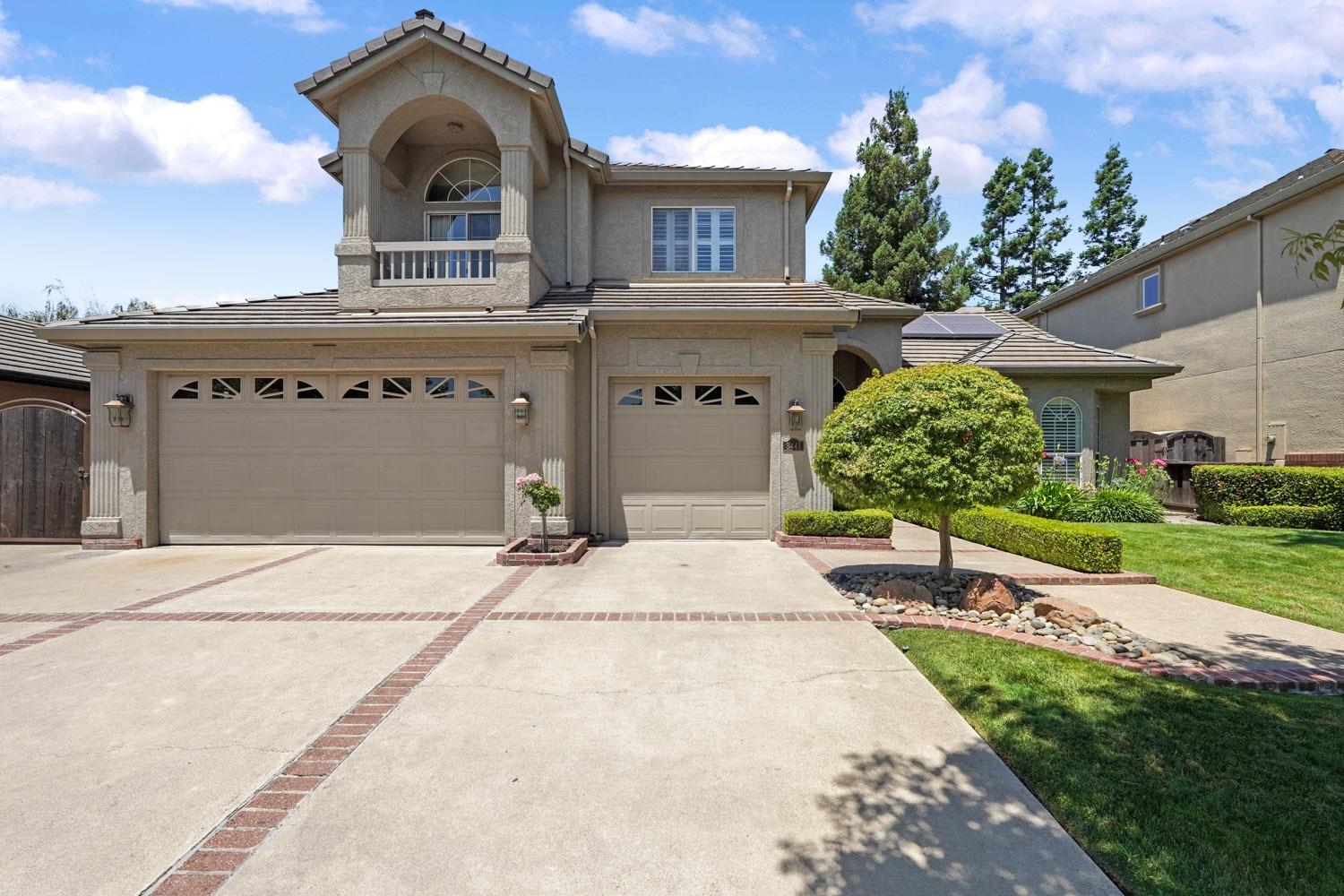 3441 Gleneagles Drive