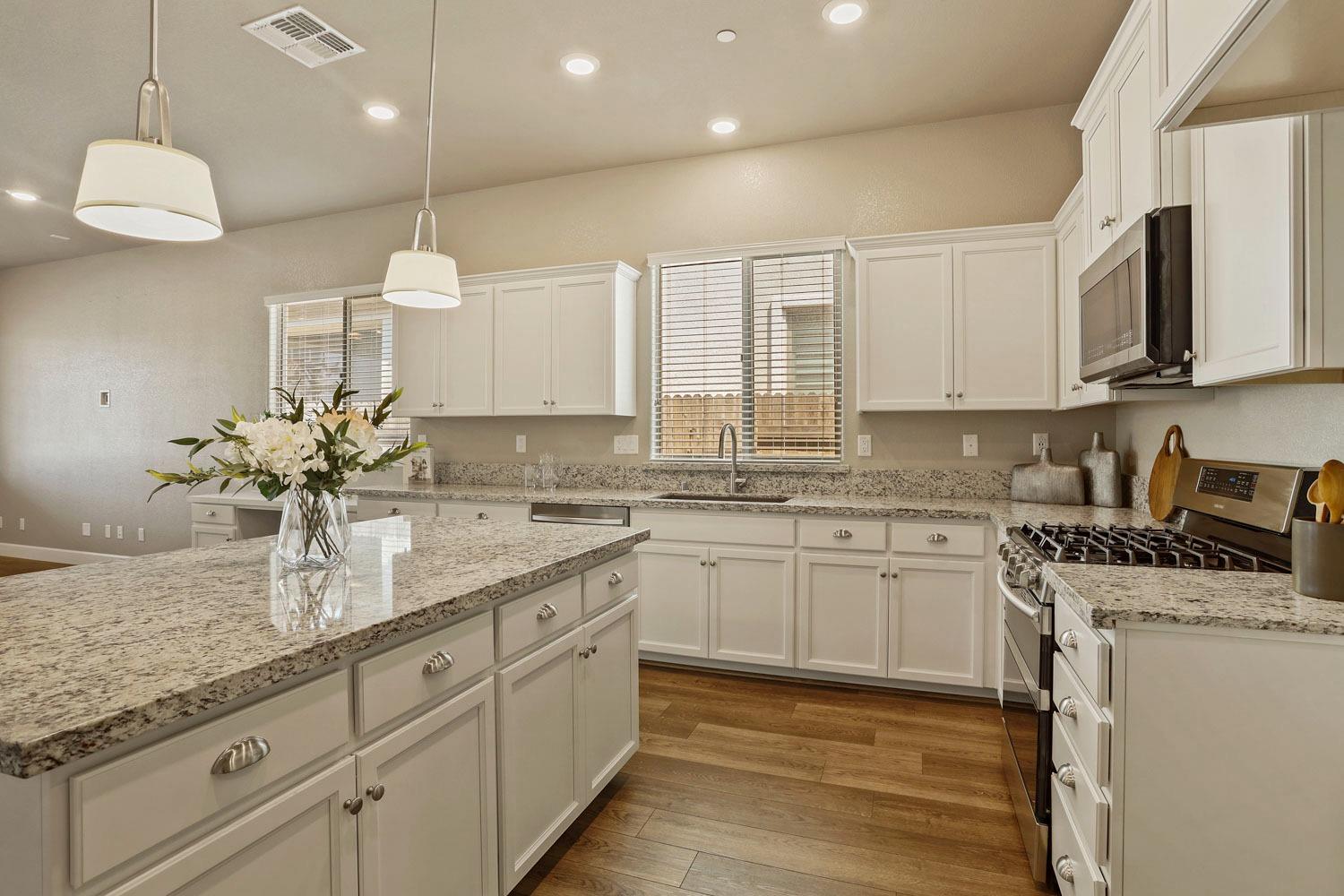 5113 Creekhollow Way