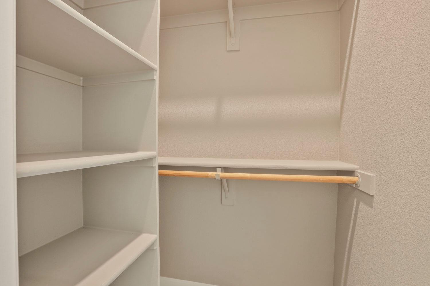 5113 Creekhollow Way