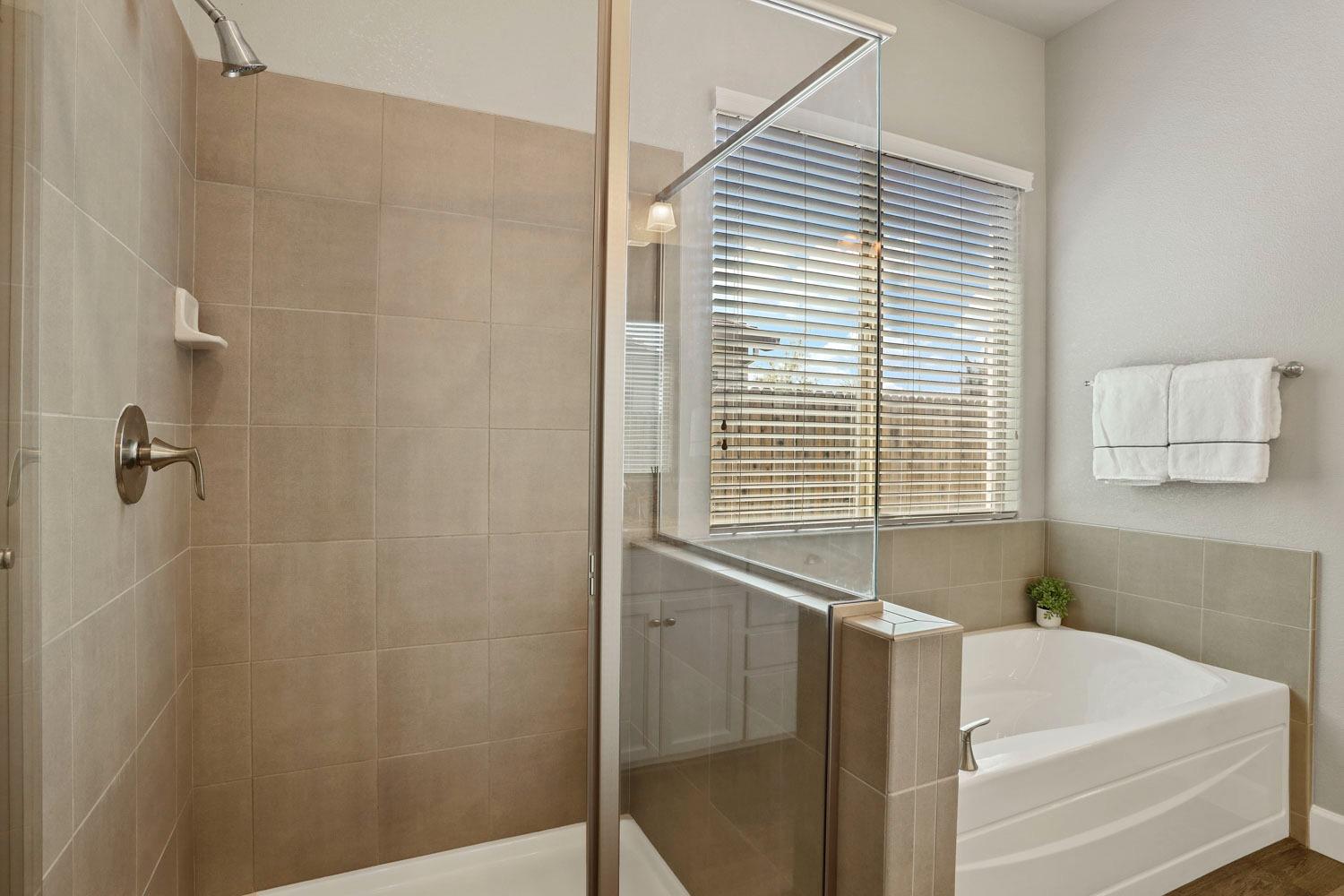 5113 Creekhollow Way