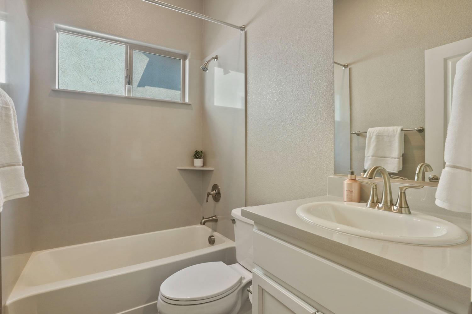 5113 Creekhollow Way