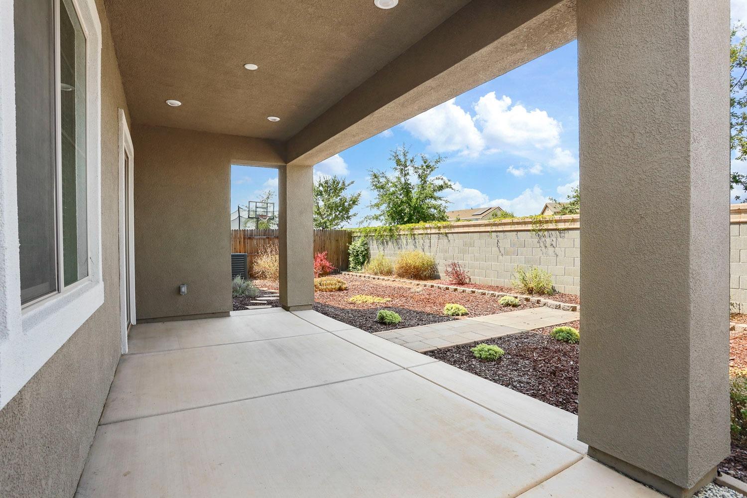 5113 Creekhollow Way