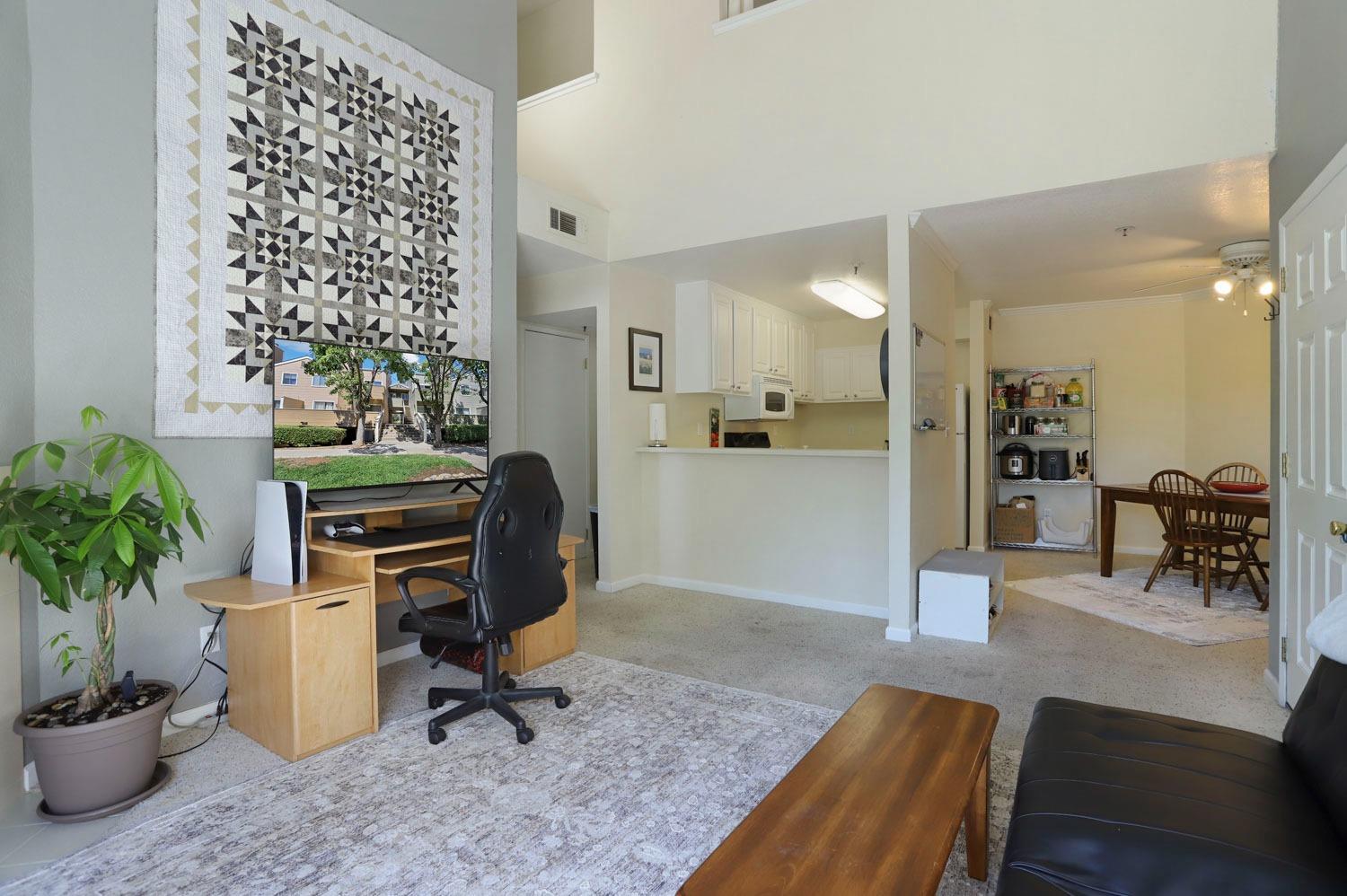 1019 Dornajo Way 224