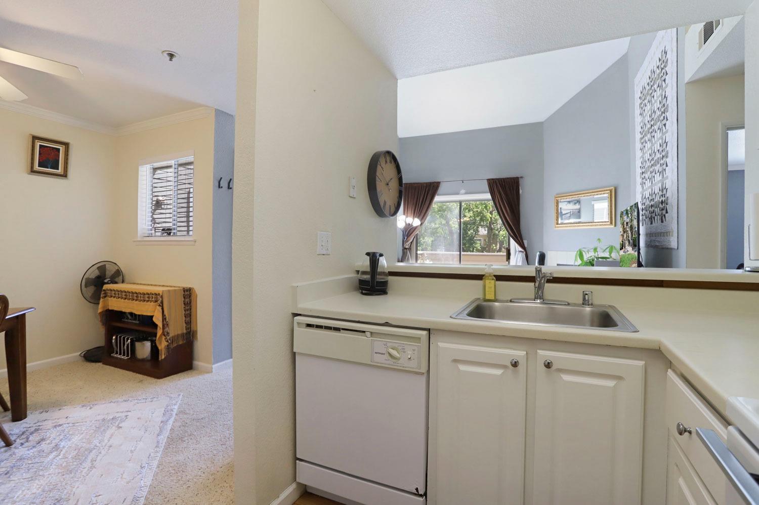 1019 Dornajo Way 224