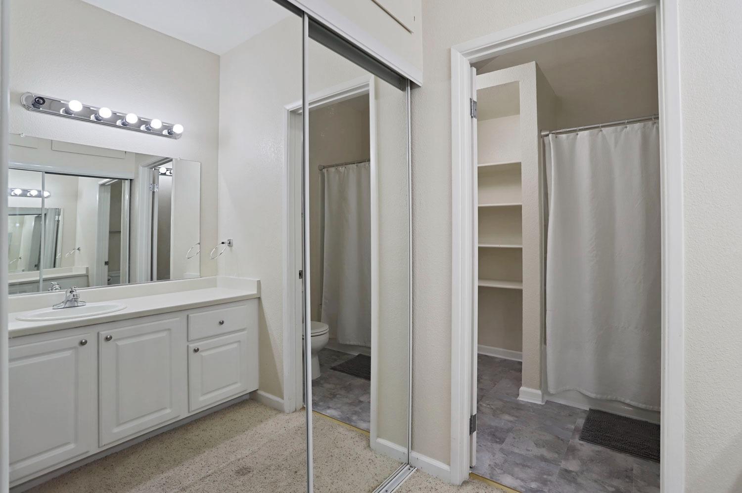 1019 Dornajo Way 224