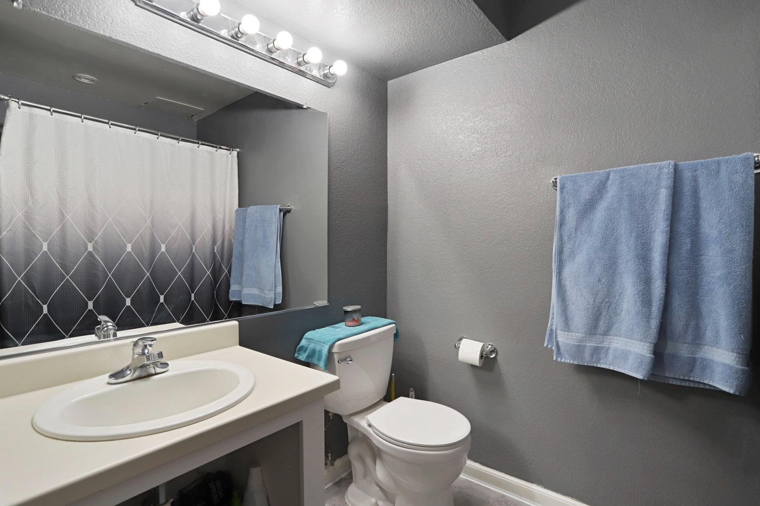 1019 Dornajo Way 224