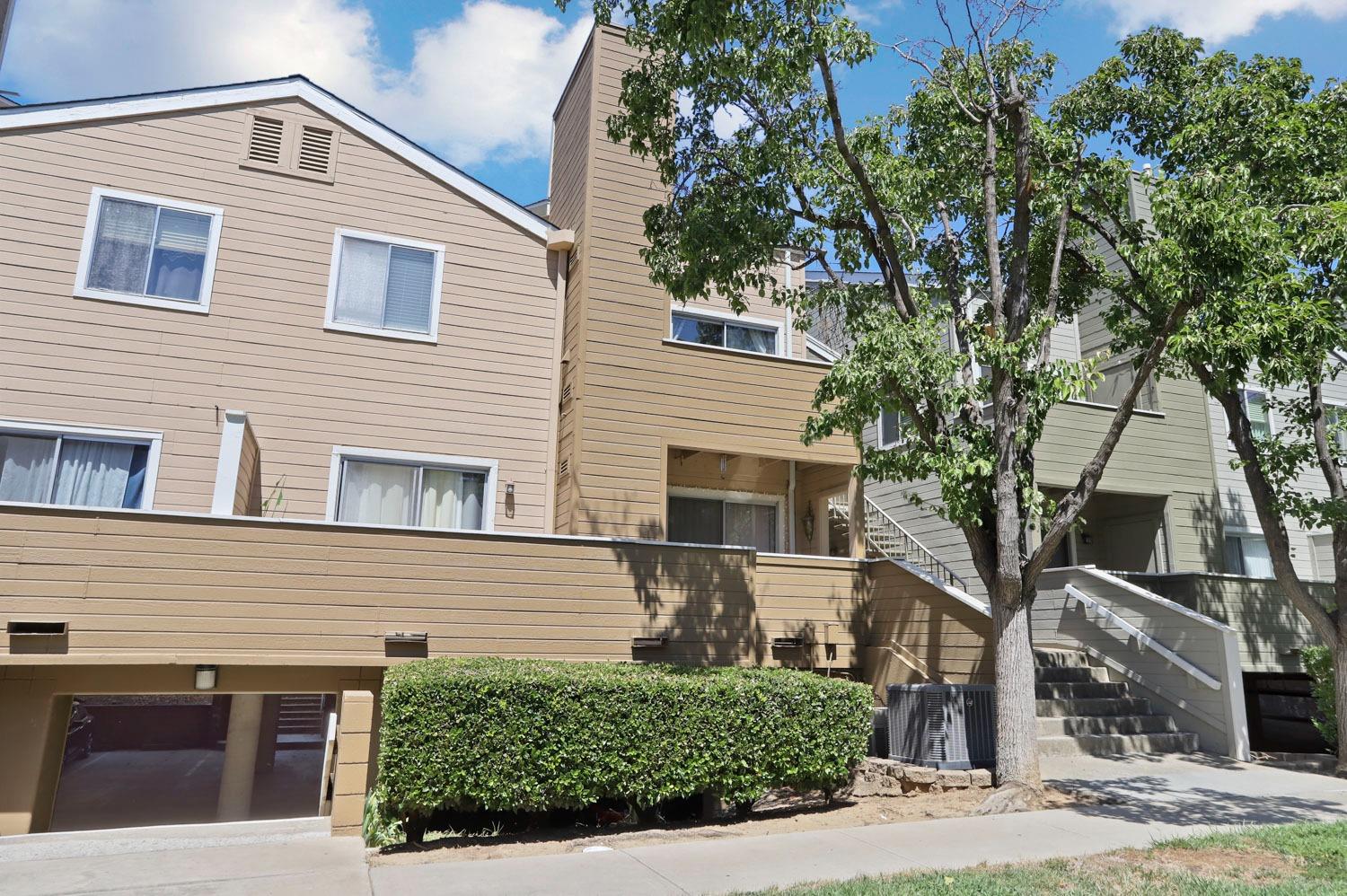 1019 Dornajo Way 224