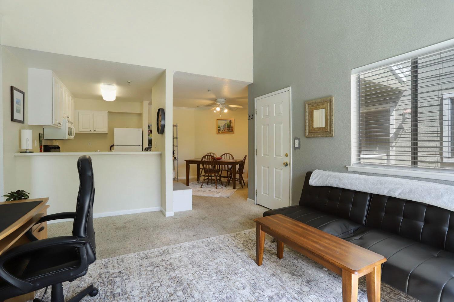 1019 Dornajo Way 224