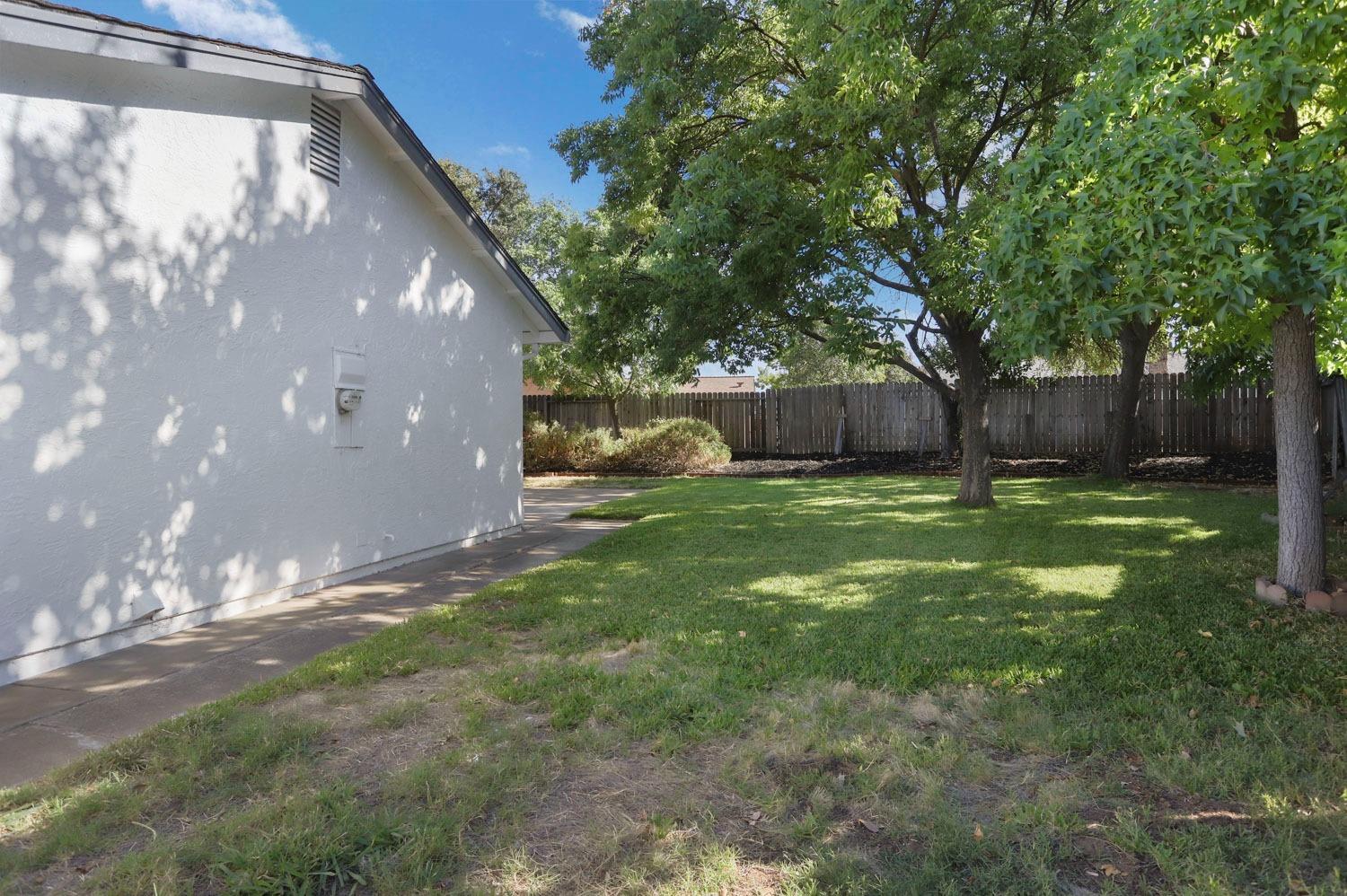 3913 Thornhill Drive