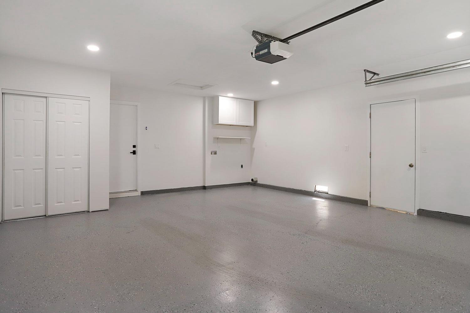 3913 Thornhill Drive