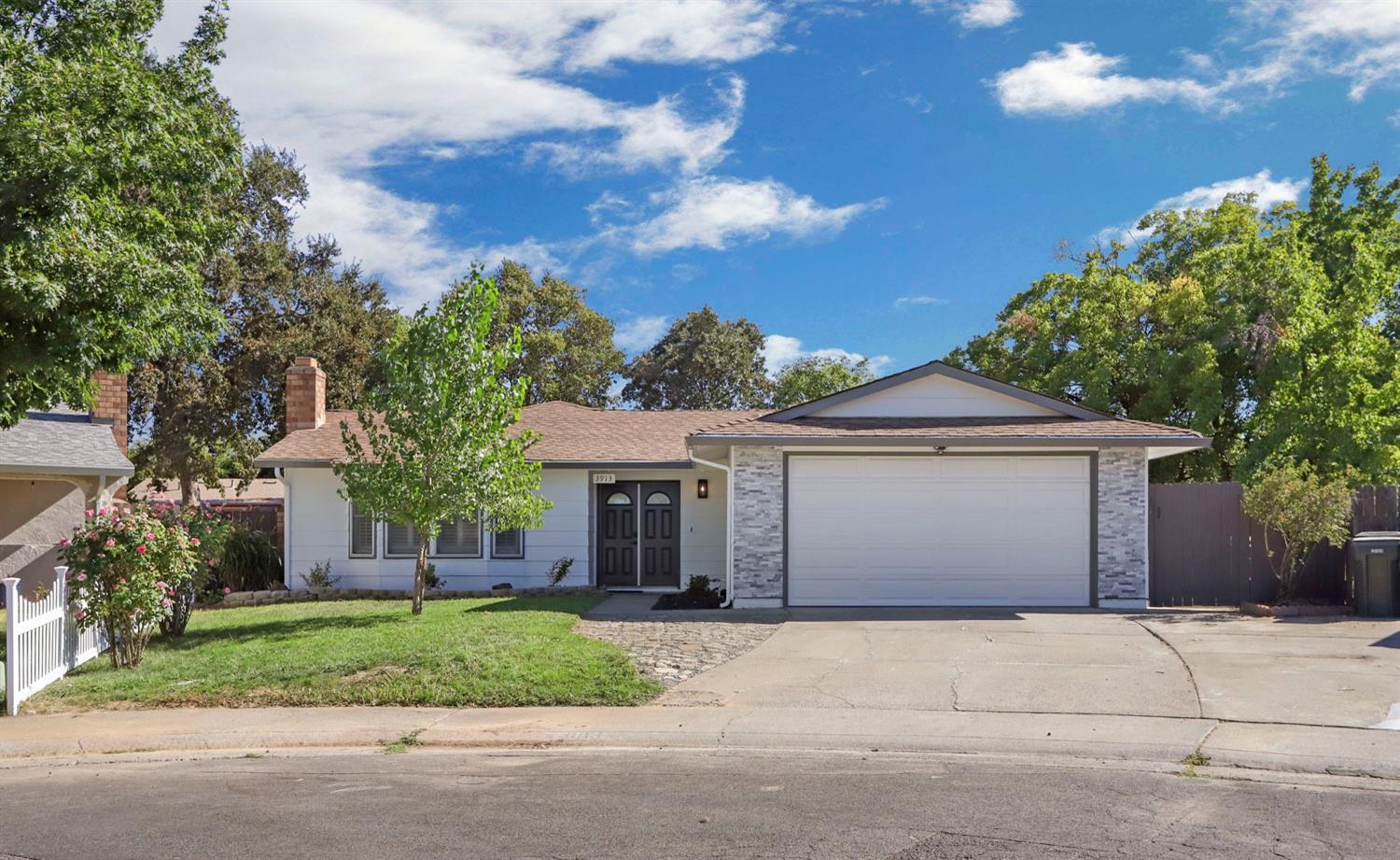 3913 Thornhill Drive