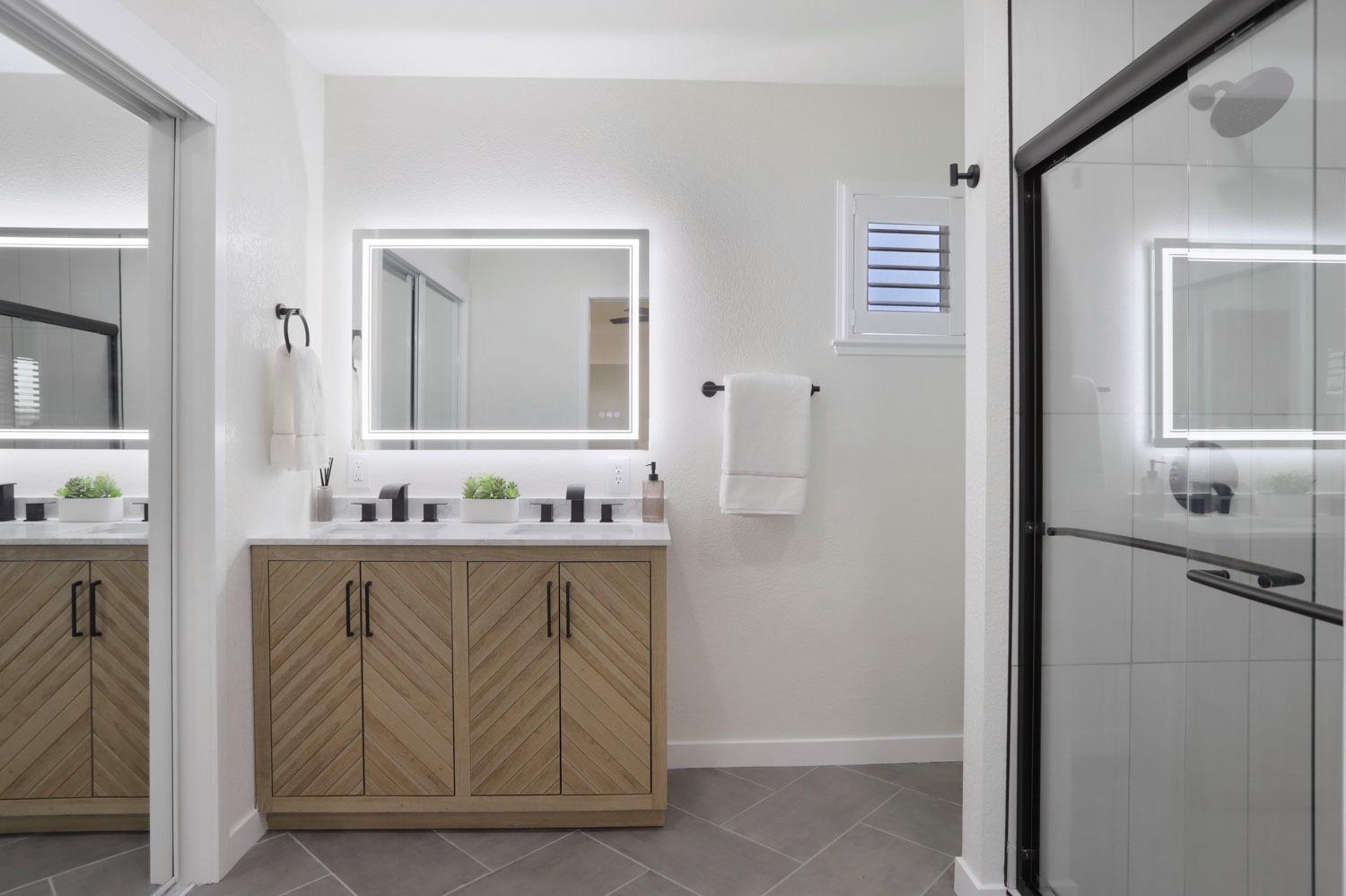 3913 Thornhill Drive