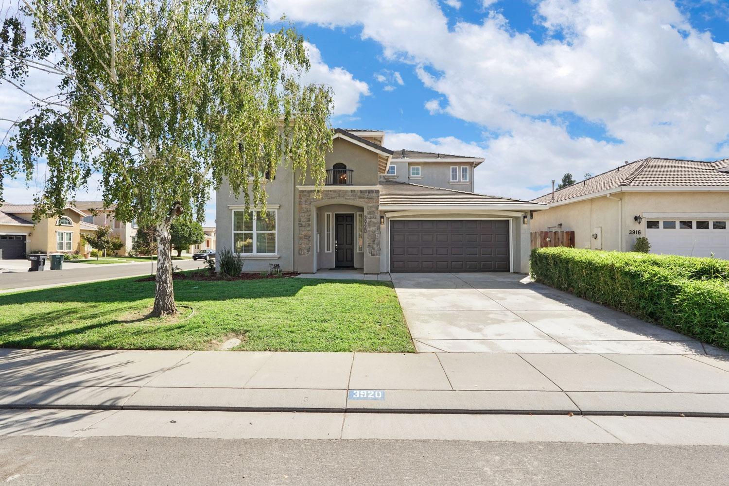 3920 Fallen Oak Drive