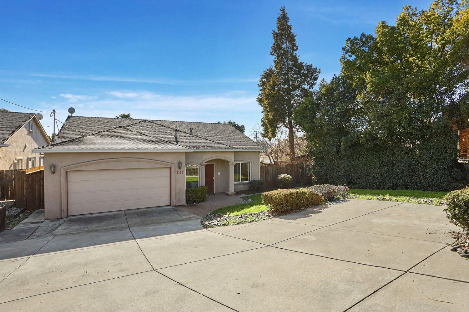 2166 River Drive