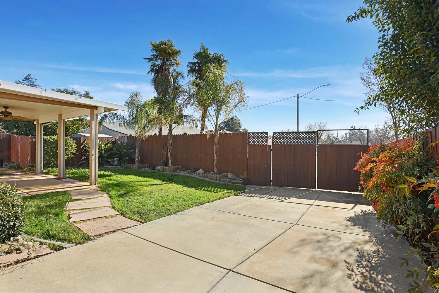 2166 River Drive