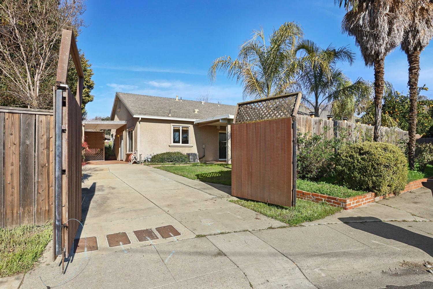 2166 River Drive