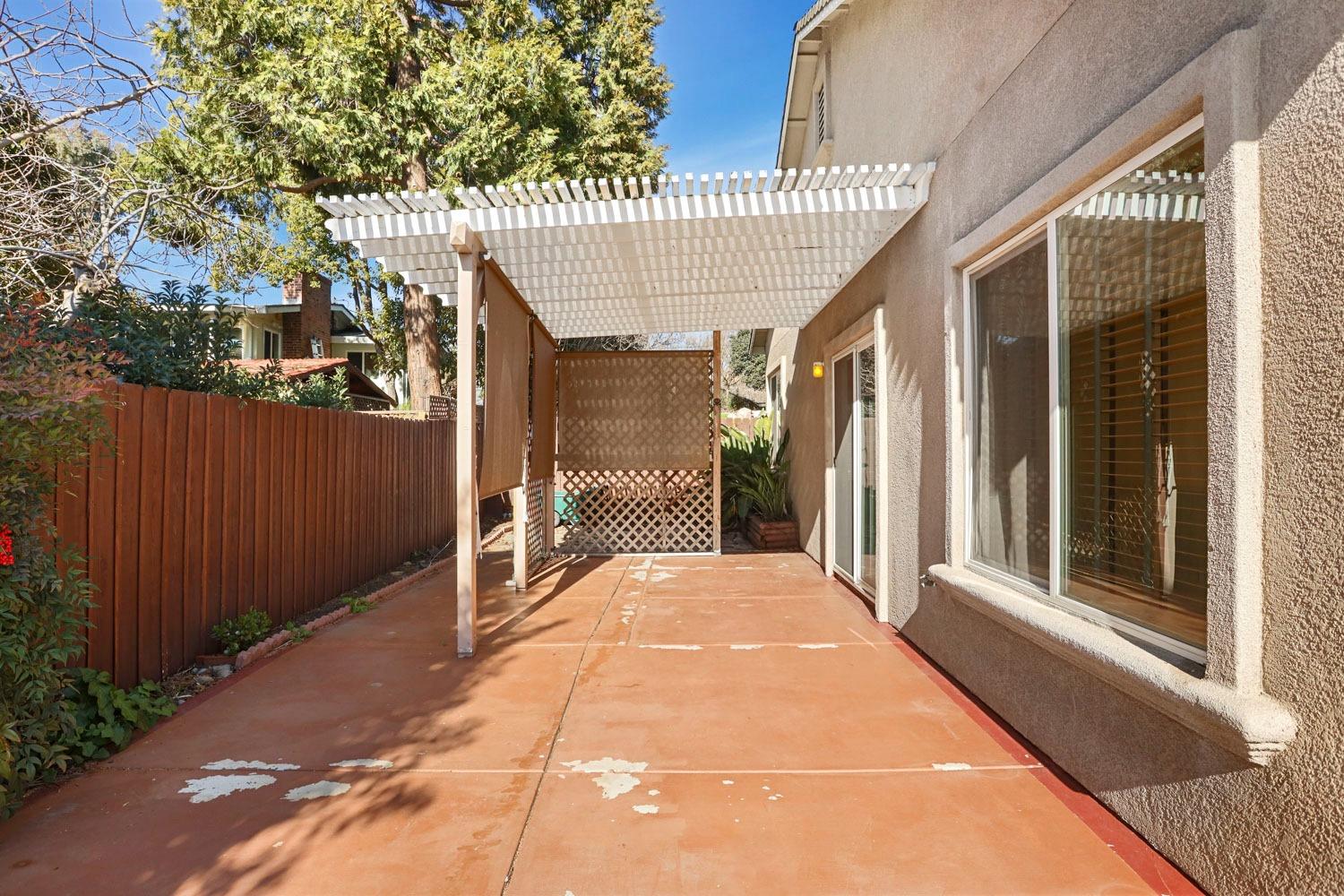 2166 River Drive