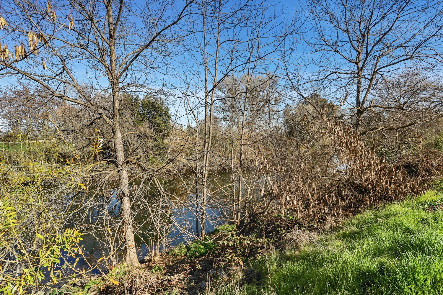2166 River Drive