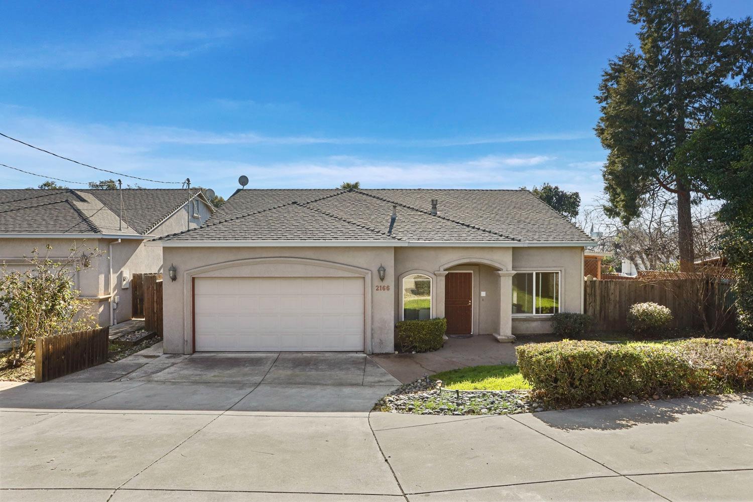 2166 River Drive