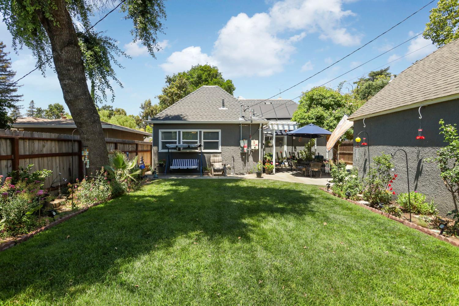 1128 W Walnut Street