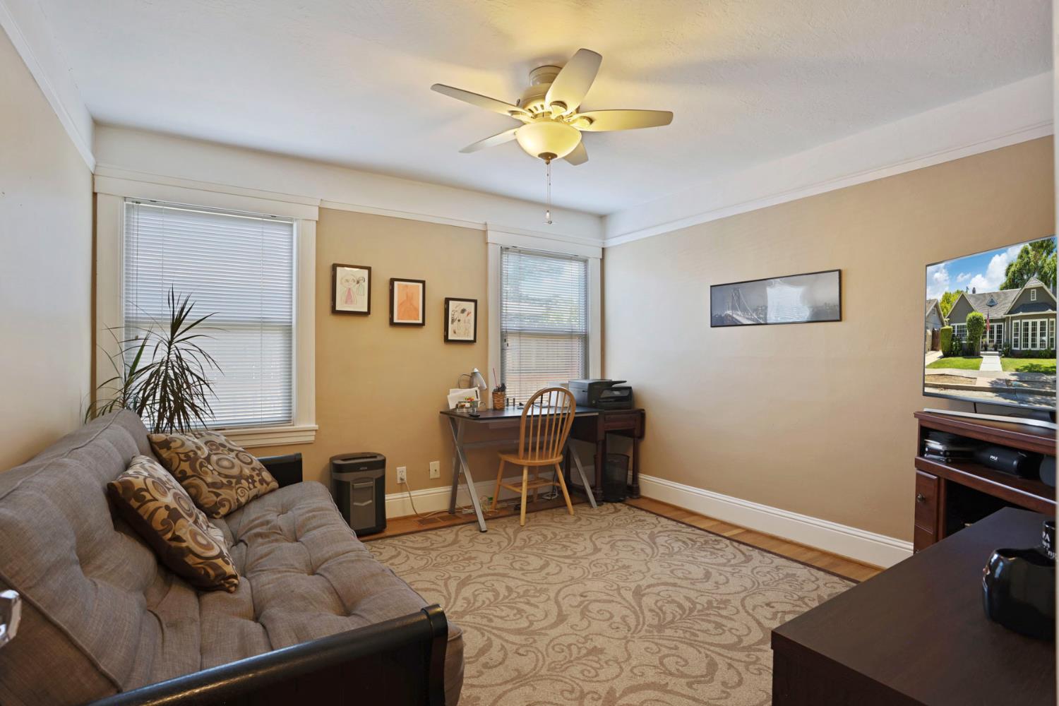 1128 W Walnut Street