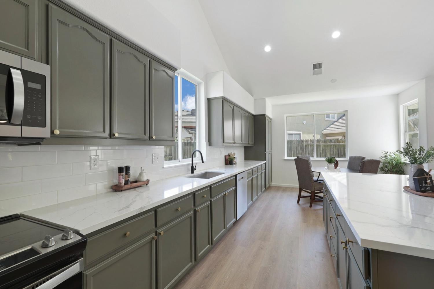 1508 Rose Garden Court
