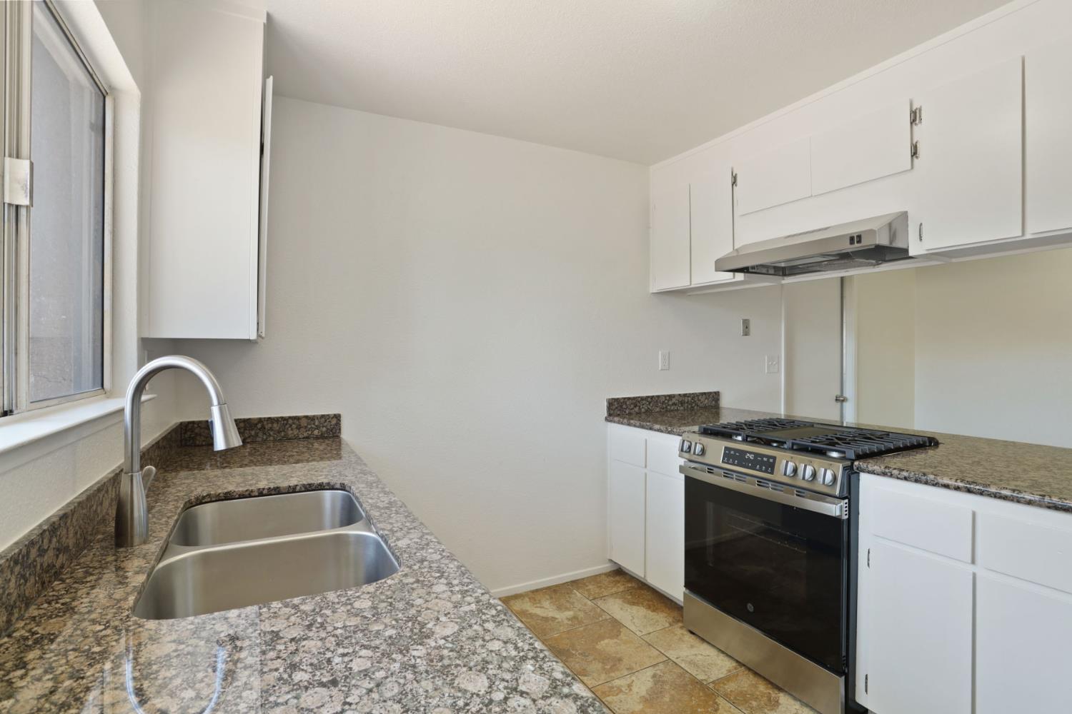 1533 Christina Avenue