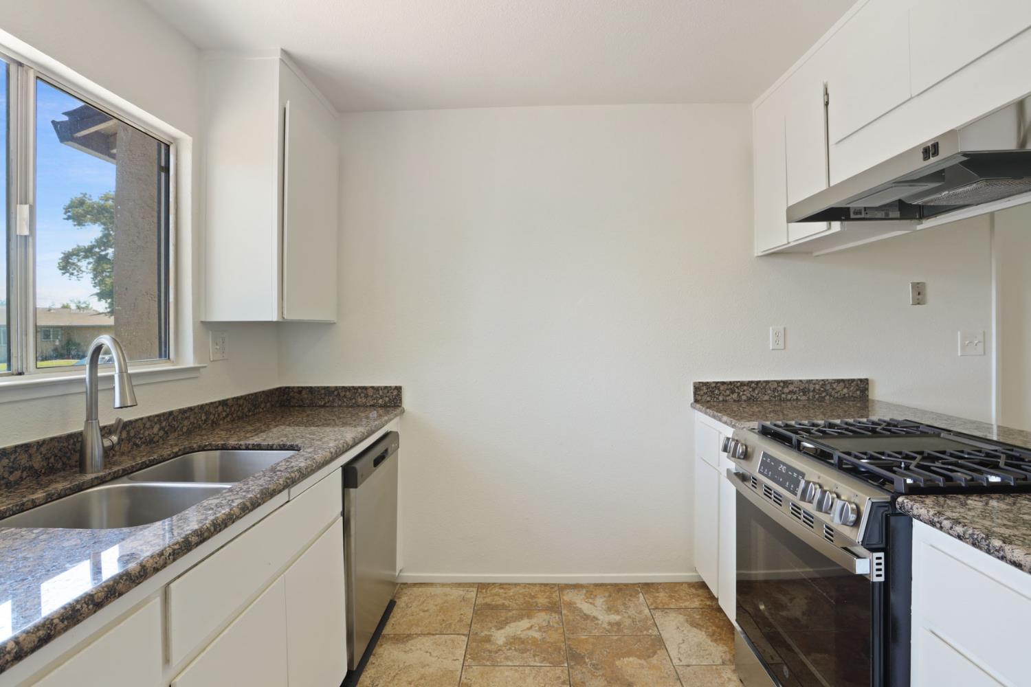 1533 Christina Avenue