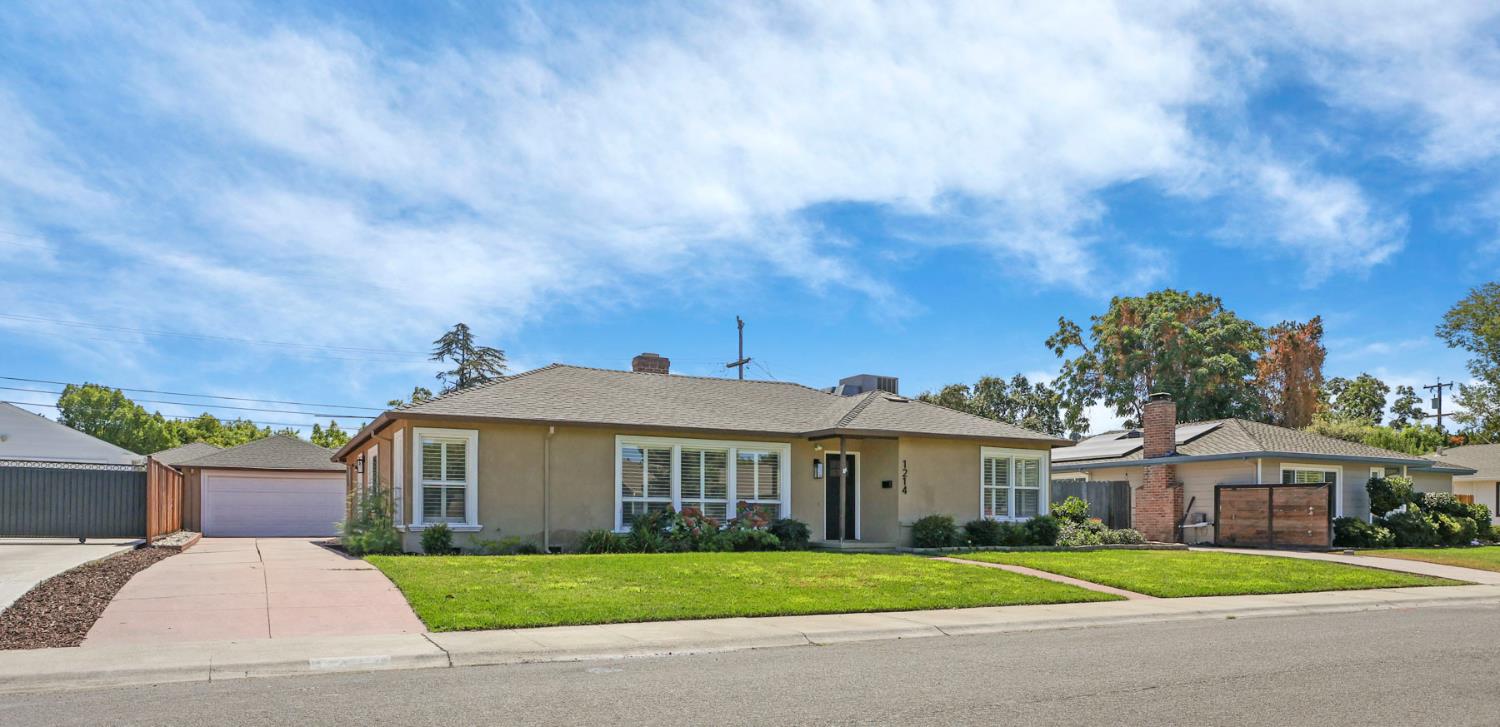 1214 Mcclellan Way