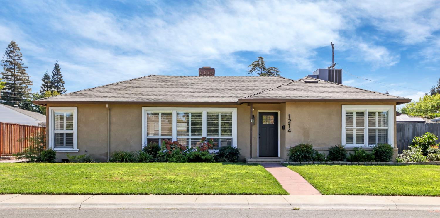 1214 Mcclellan Way