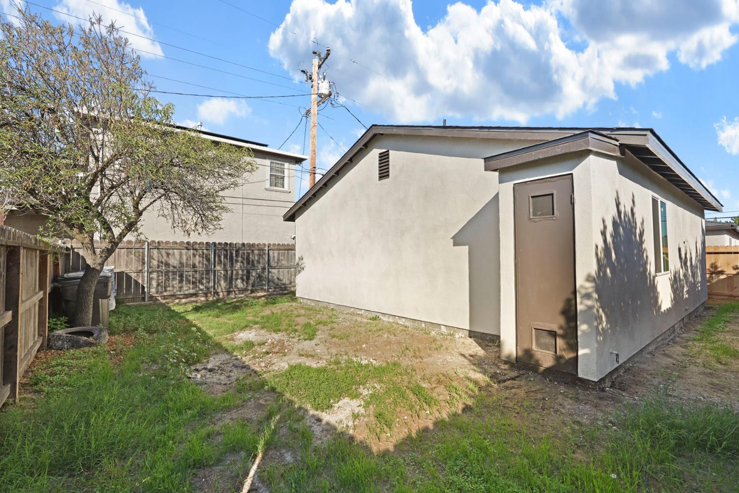 227 N Fremont Avenue