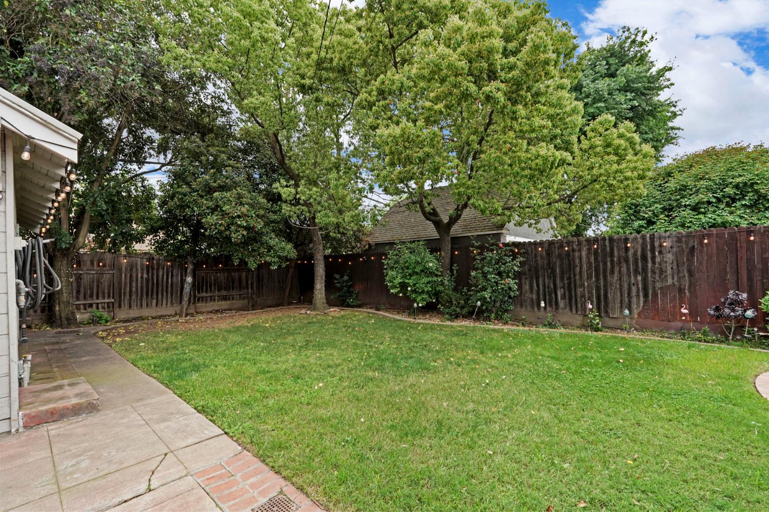 1120 W Walnut Street