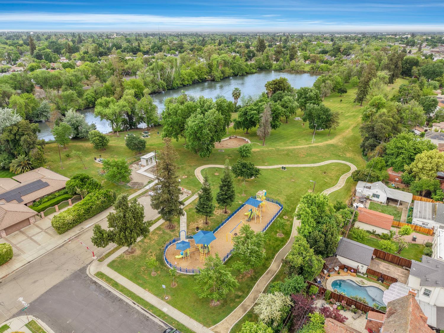 1120 W Walnut Street