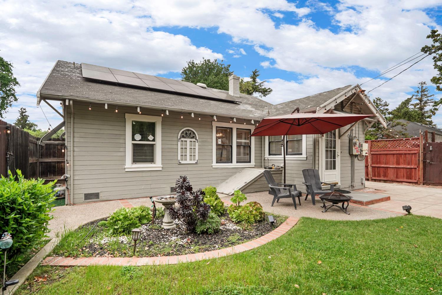 1120 W Walnut Street