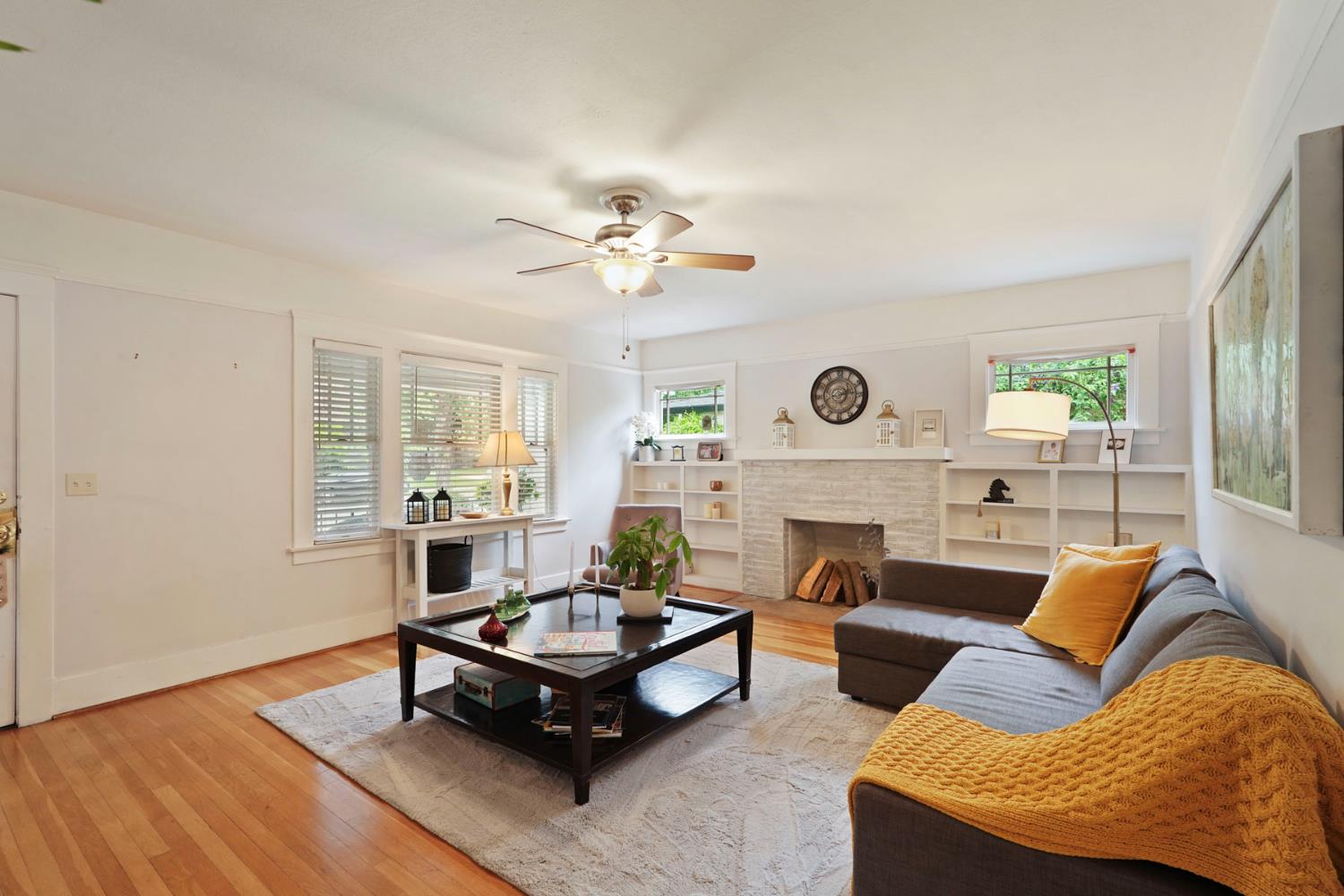 1120 W Walnut Street