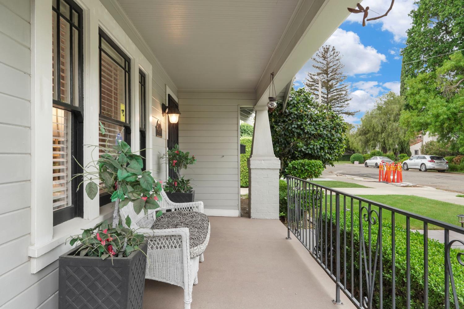 1120 W Walnut Street