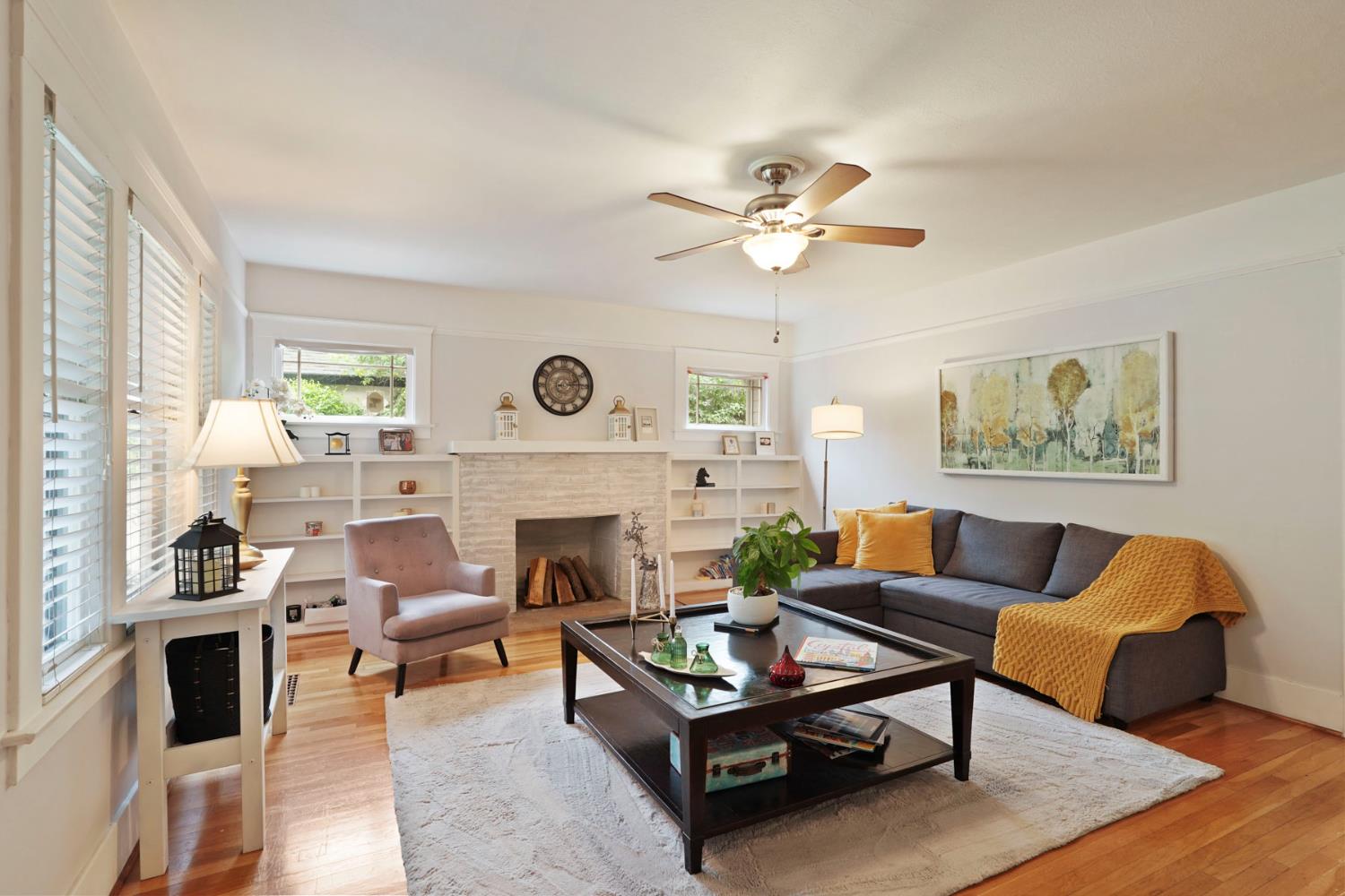 1120 W Walnut Street