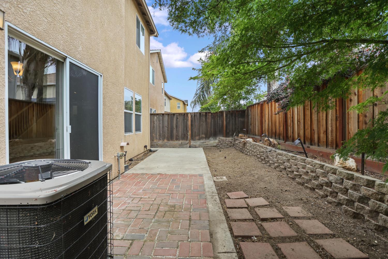 1542 Hearthsong Drive