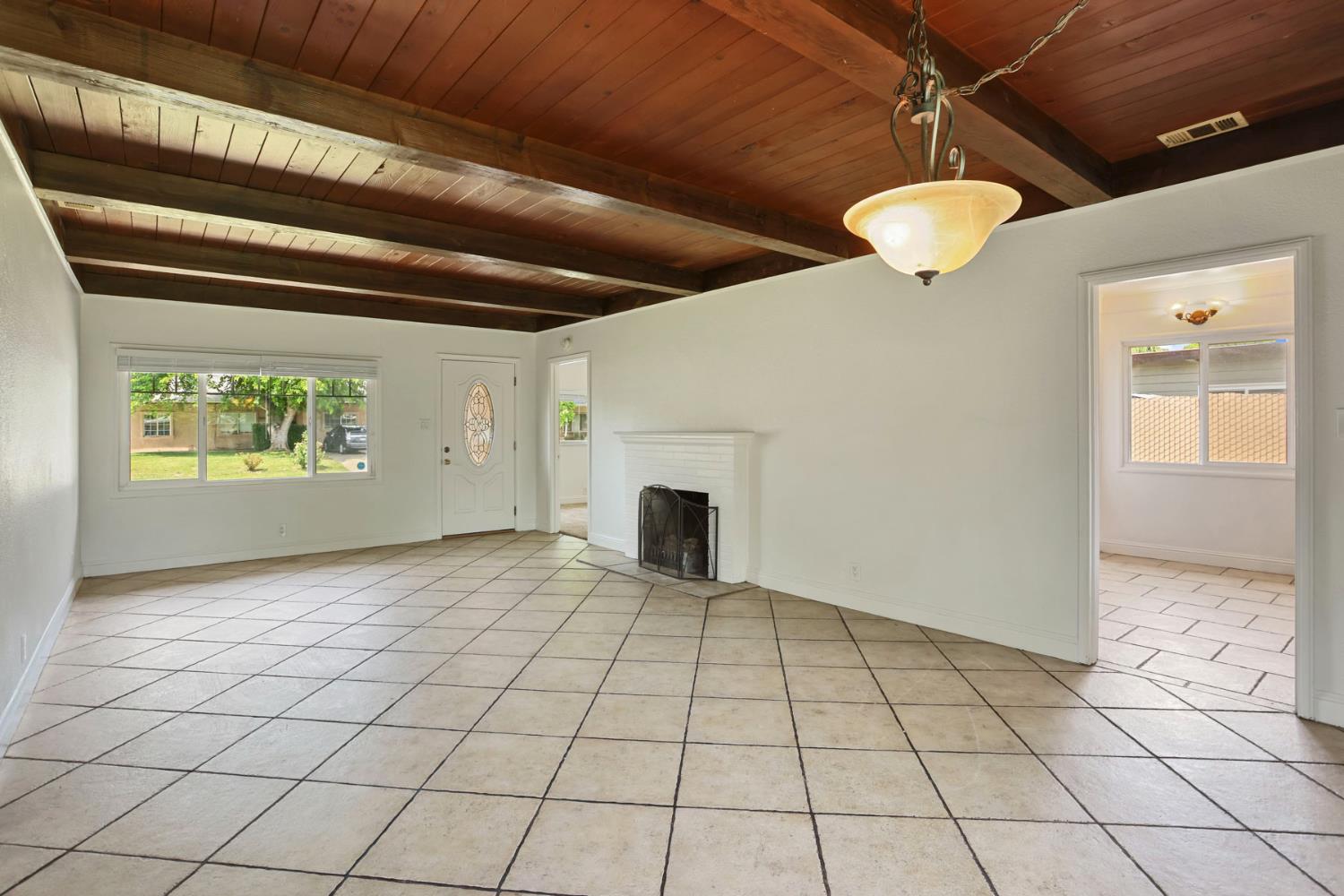 2452 Christina Avenue