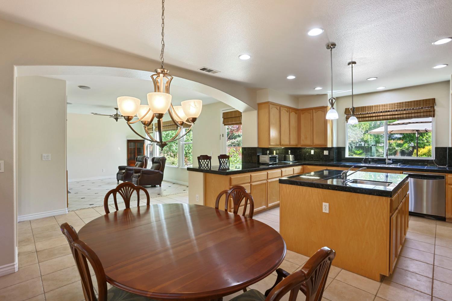 2127 Lighthouse Circle