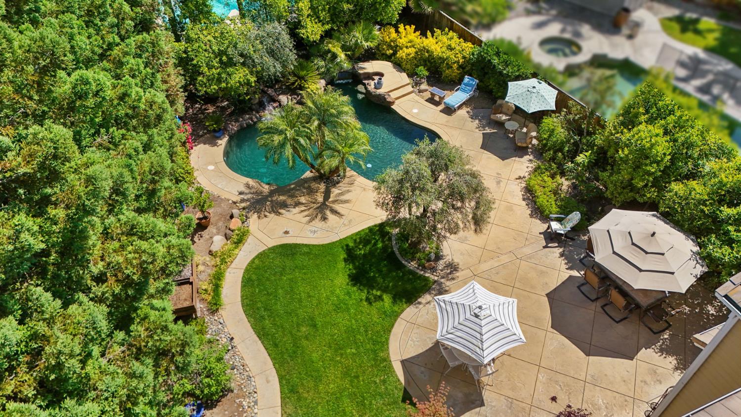 2127 Lighthouse Circle