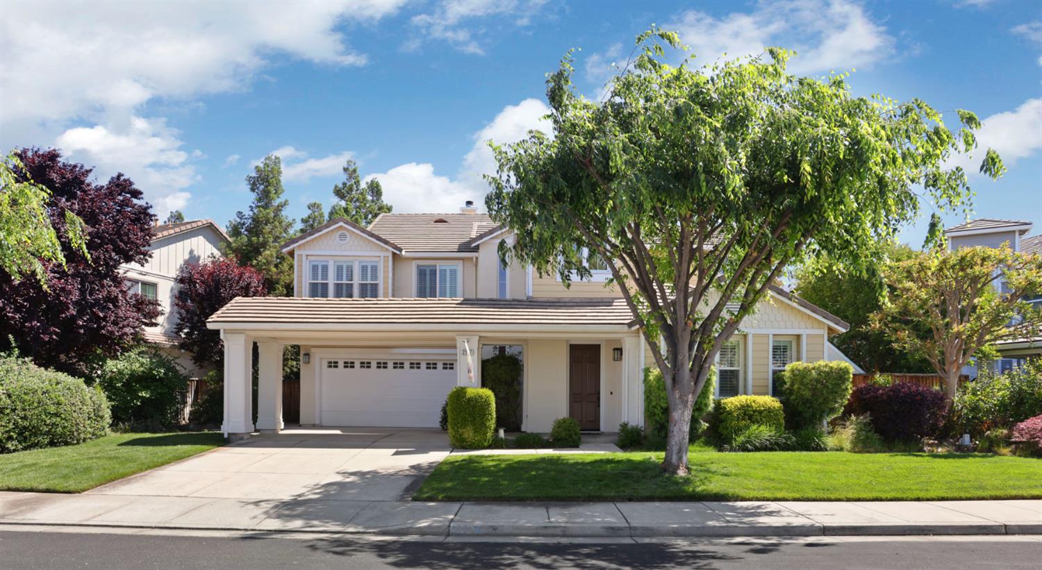 2127 Lighthouse Circle